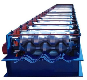 A windbreak panel machine